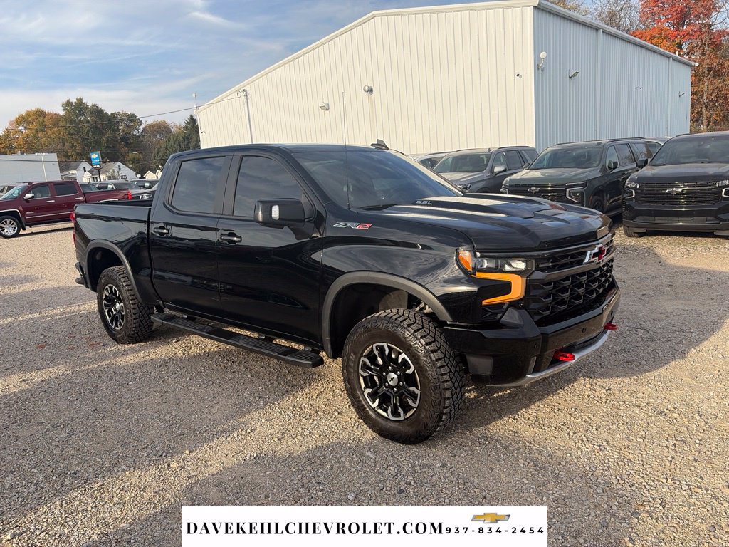 Used 2025 Chevrolet Silverado 1500 ZR2 w/ Technology Package AWD/4WD image 1