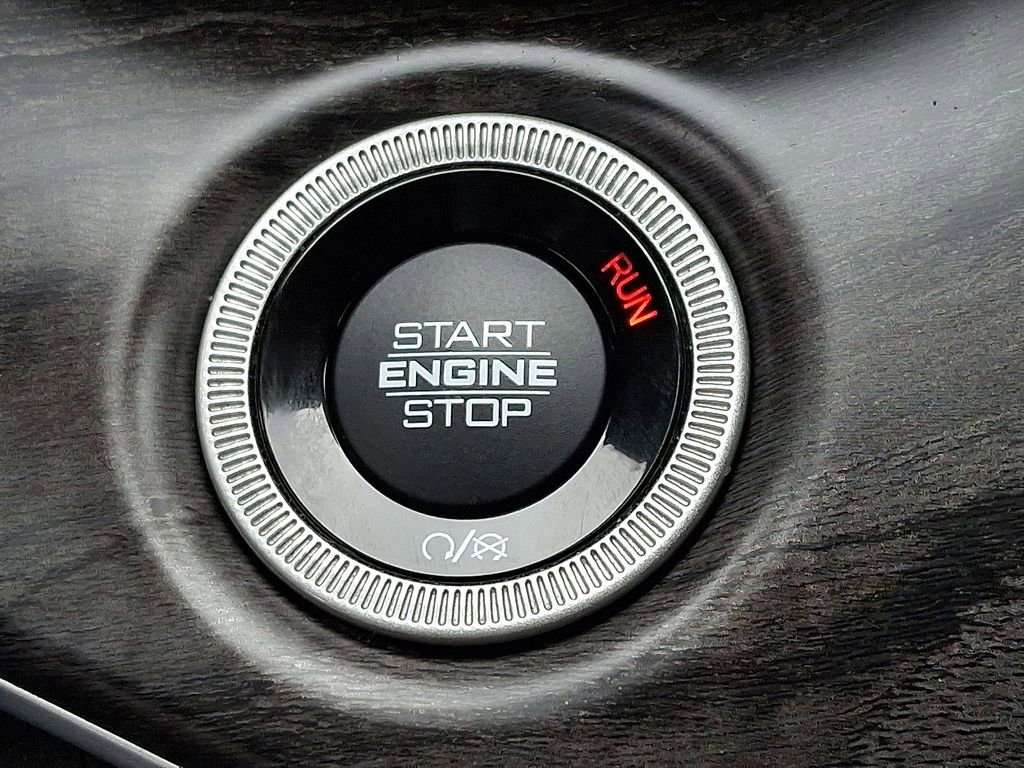 Used 2022 Jeep Grand Cherokee L Limited image 31