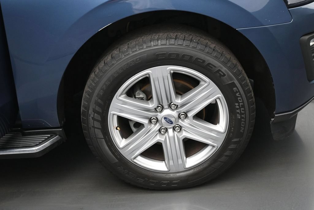 Used 2019 Ford Expedition XLT w/ Equipment Group 202A RWD image 47
