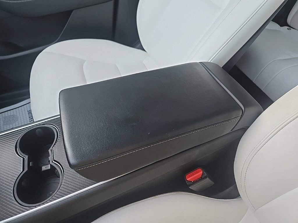 Used 2021 Tesla Model Y Long Range AWD/4WD image 19