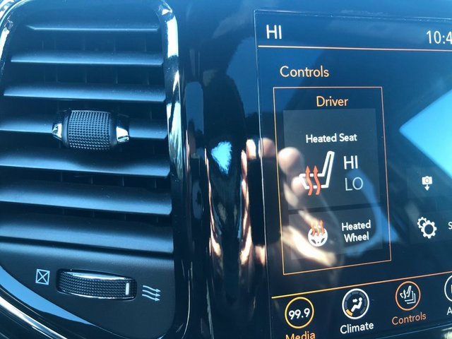 Used 2022 Jeep Grand Cherokee Limited w/ Tech Group image 3