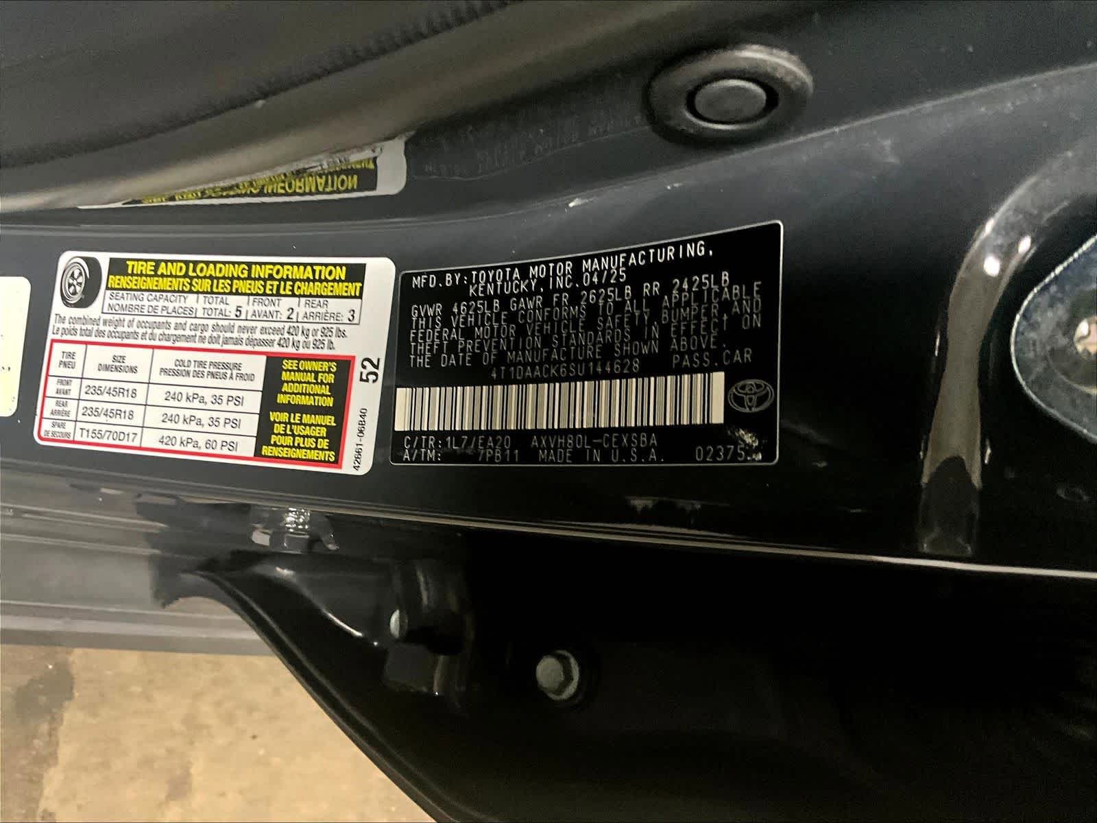Used 2025 Toyota Camry SE FWD image 34
