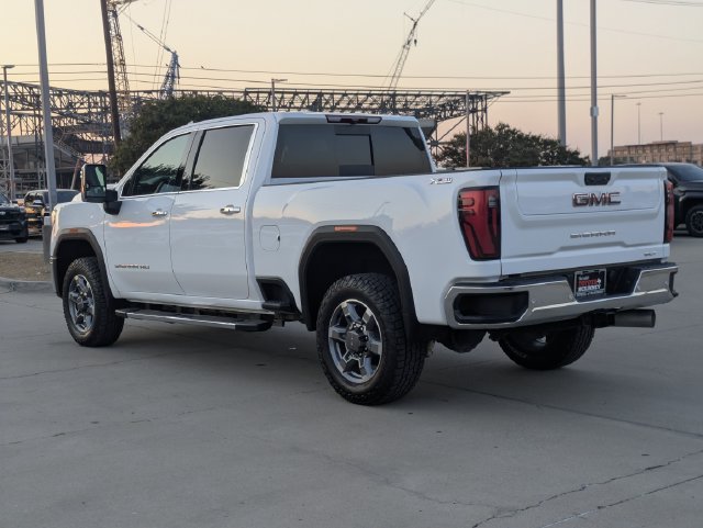 Used 2025 GMC Sierra 2500 SLT w/ SLT Convenience Package AWD/4WD image 8