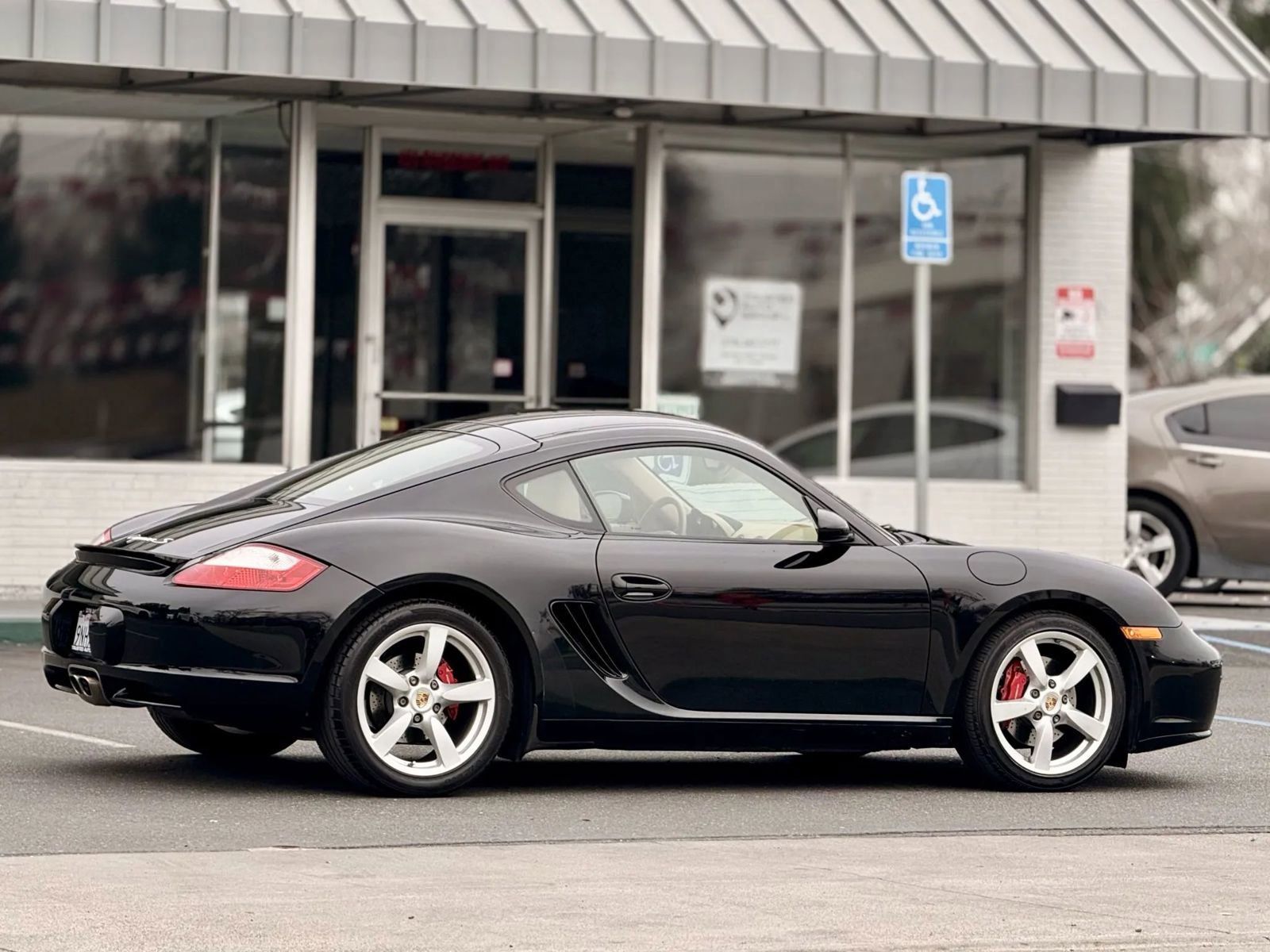 Used 2007 Porsche Cayman S image 8