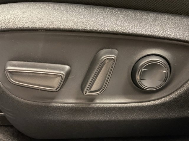 Used 2022 Toyota RAV4 XLE w/ Convenience Package AWD/4WD image 14