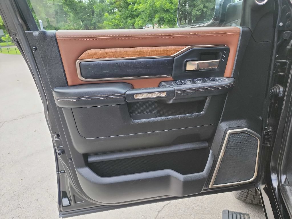 Used 2019 RAM 2500 Limited AWD/4WD image 18