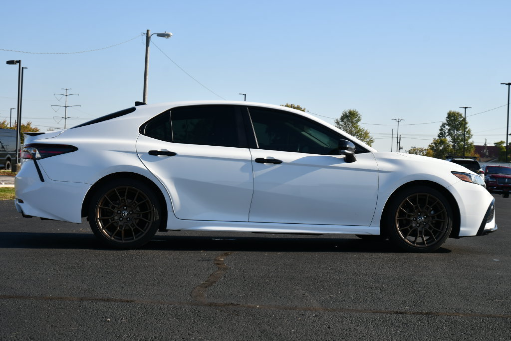 Used 2023 Toyota Camry SE FWD image 8