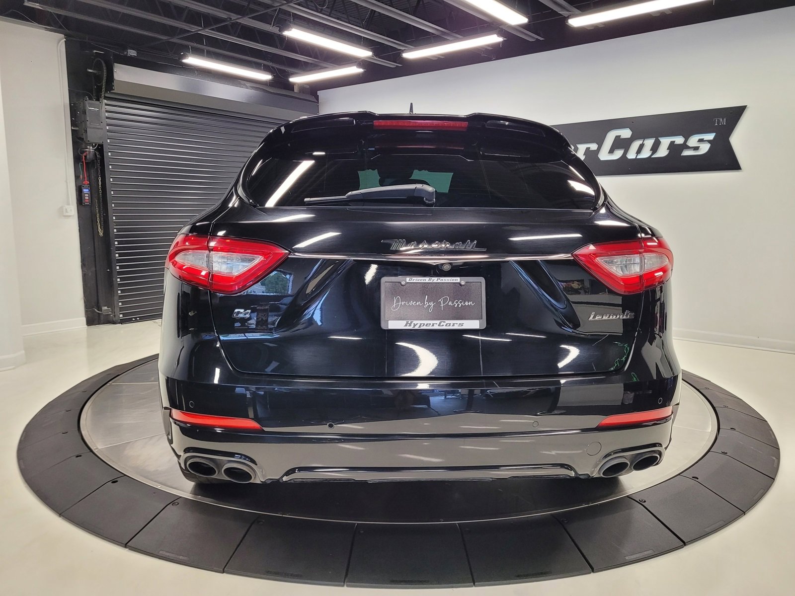 Used 2018 Maserati Levante GranSport image 12