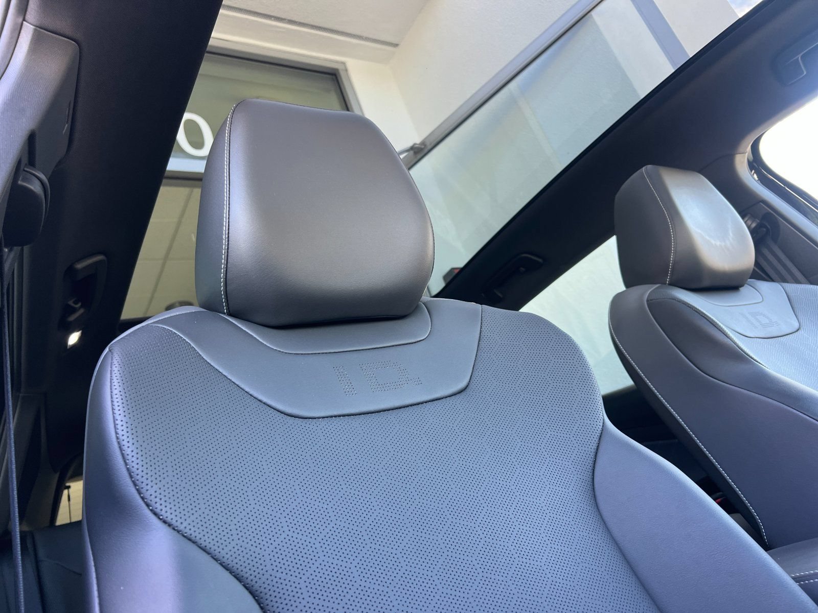 Used 2023 Volkswagen ID.4 S RWD image 17