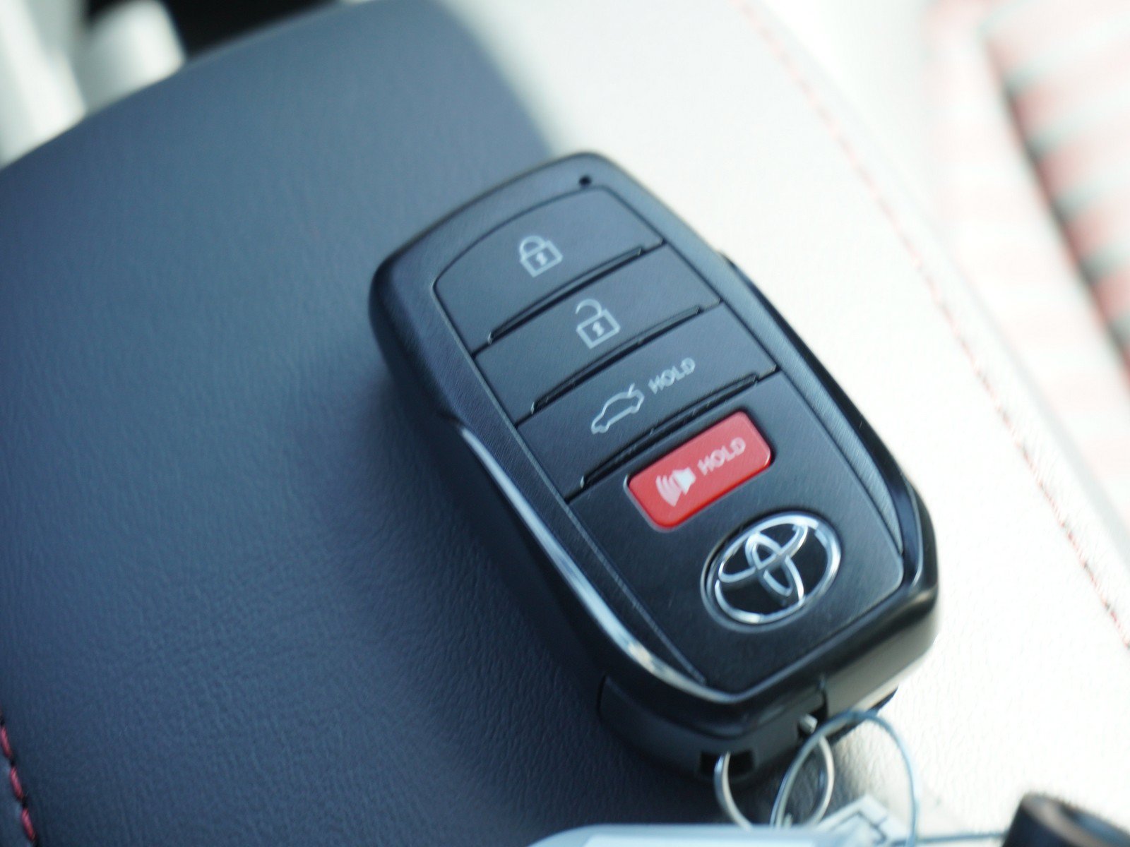 New 2027 Toyota Corolla LE FWD image 17