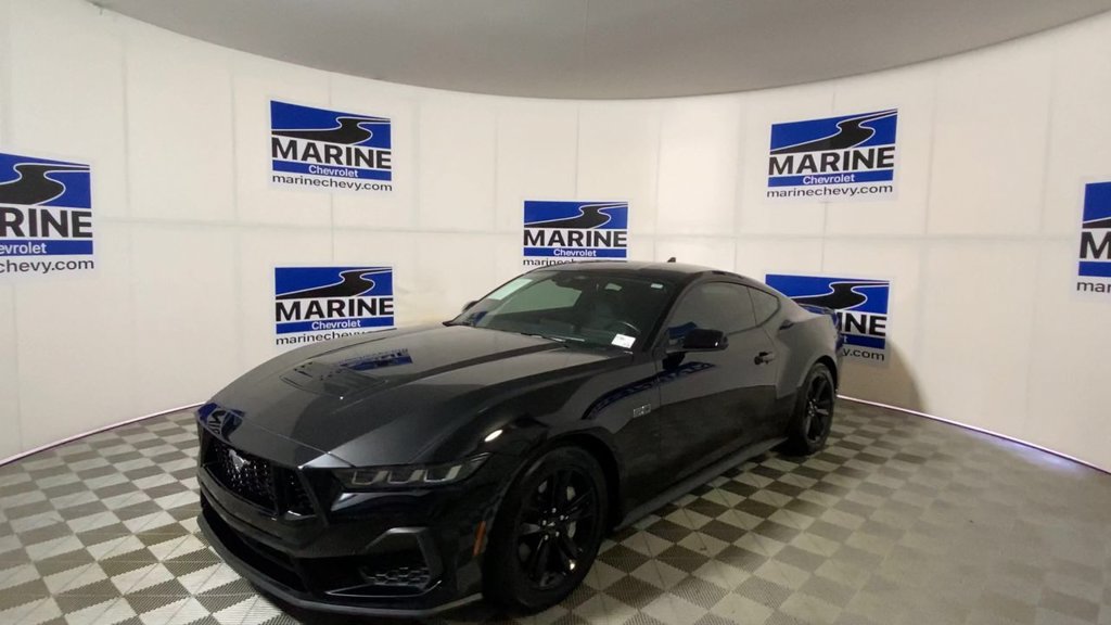 Used 2025 Ford Mustang GT RWD image 6