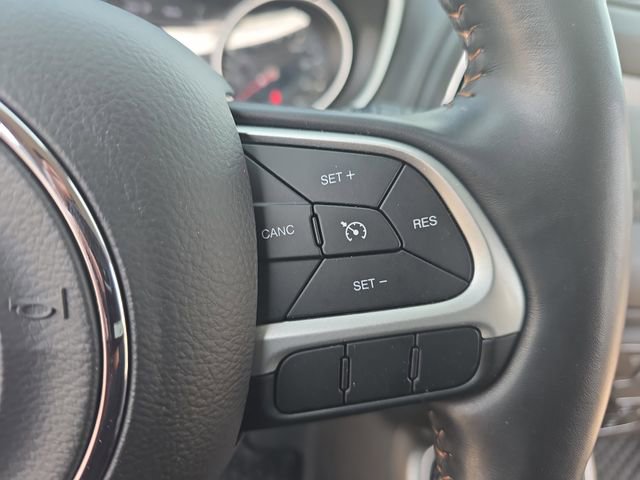 Used 2020 Jeep Compass Latitude w/ Cold Weather Group image 18