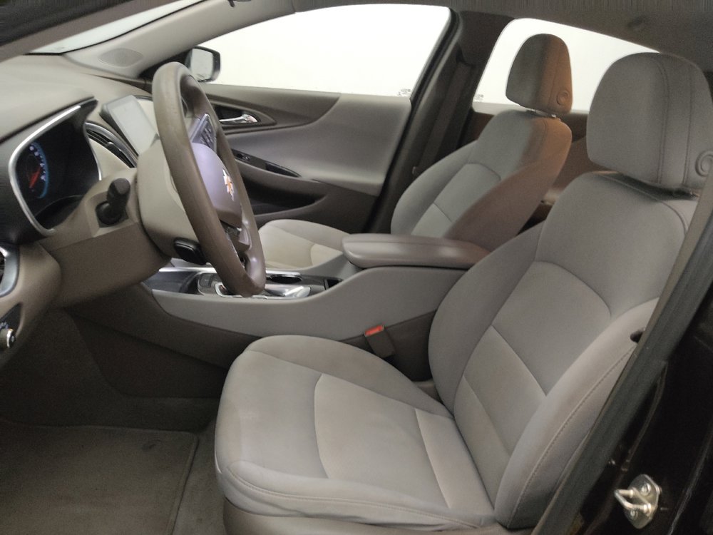 Used 2021 Chevrolet Malibu LT FWD image 17