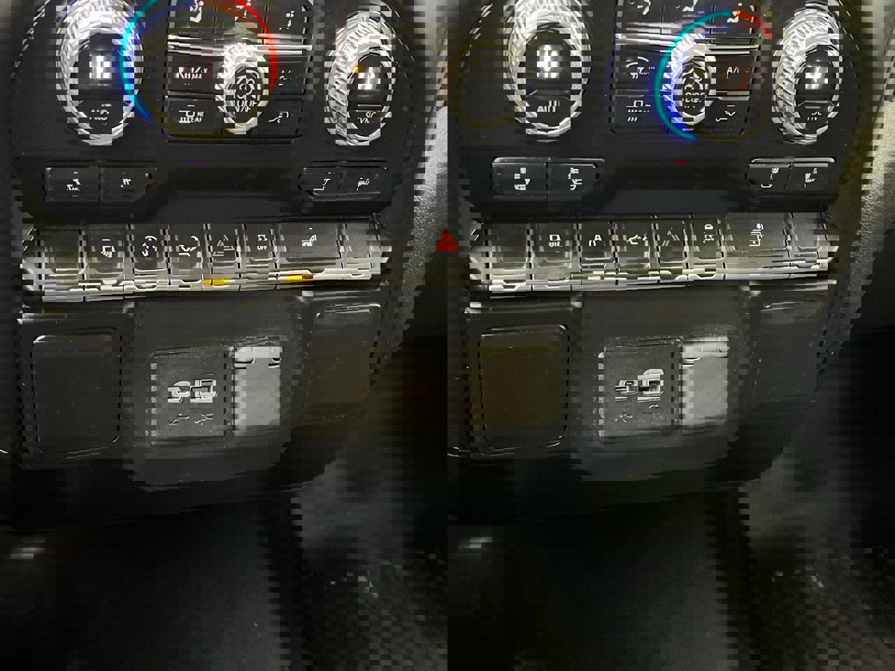 Used 2019 GMC Sierra 1500 SLE w/ SLE Value Package image 22