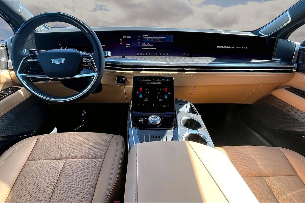 Certified 2025 Cadillac Escalade IQ Luxury 2 image 7