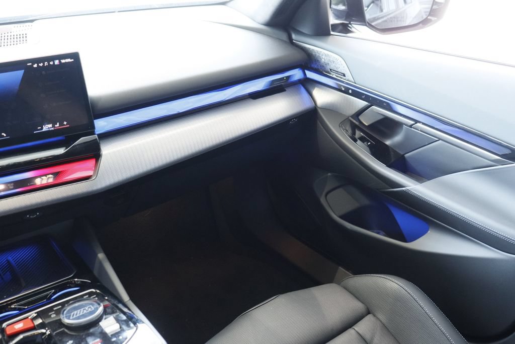 Used 2026 BMW M5 Touring AWD/4WD image 29