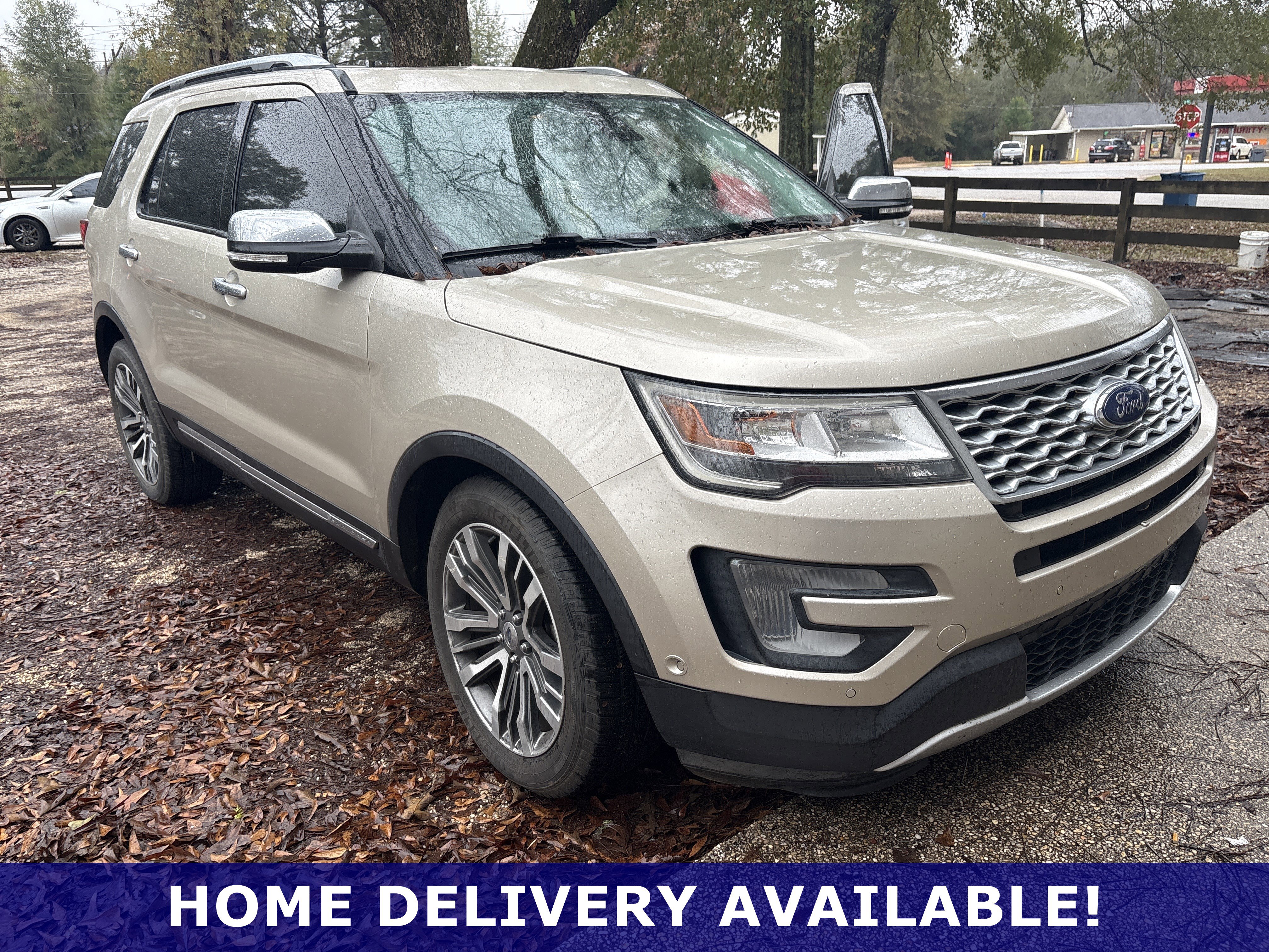 Used 2017 Ford Explorer Platinum image 10