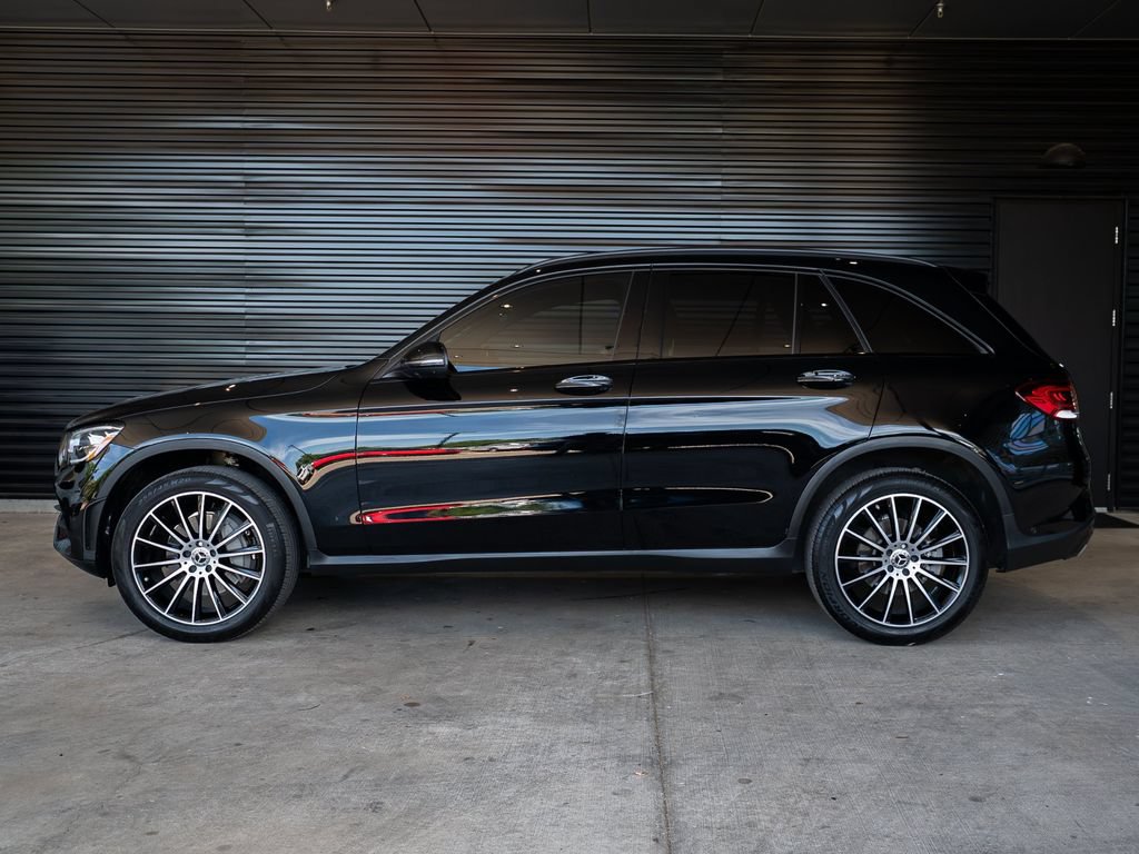 Used 2021 Mercedes-Benz GLC 300 w/ AMG Line image 2