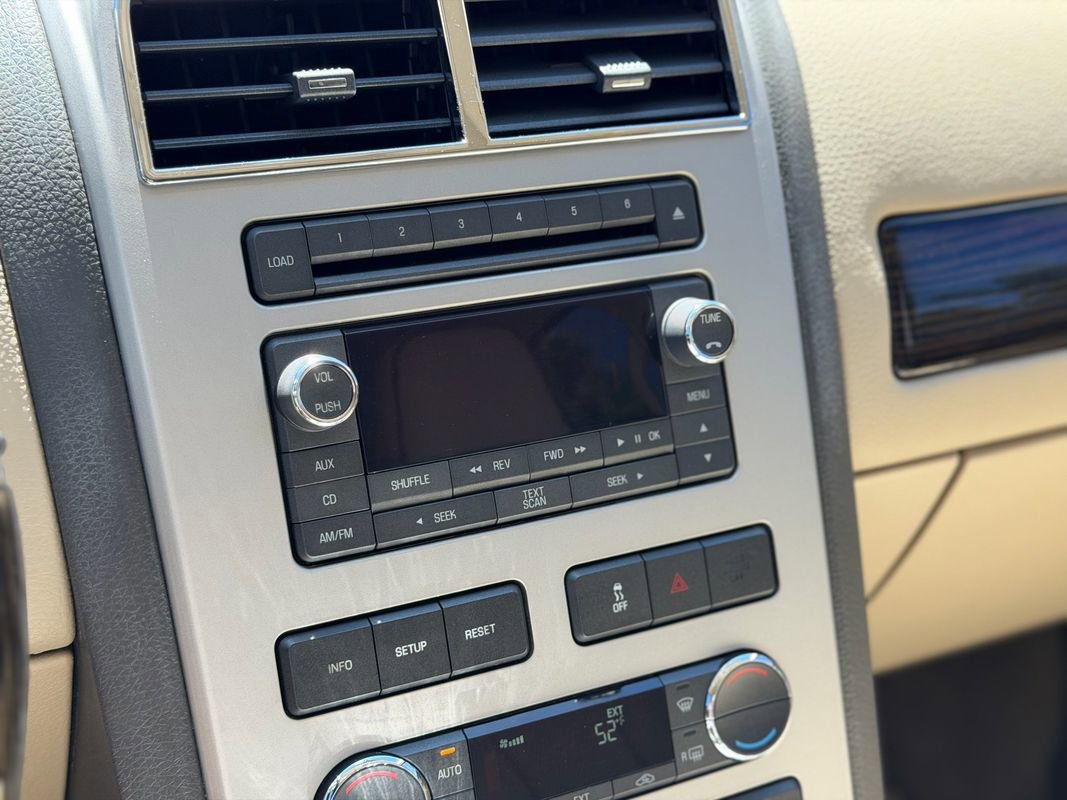Used 2008 Lincoln MKX AWD image 16