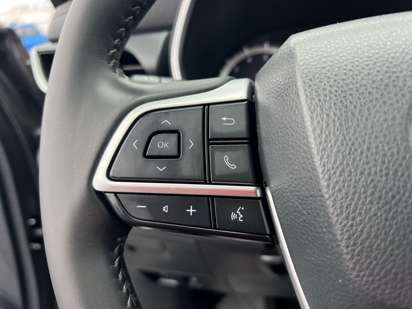 Used 2023 Toyota Highlander XSE AWD/4WD image 33