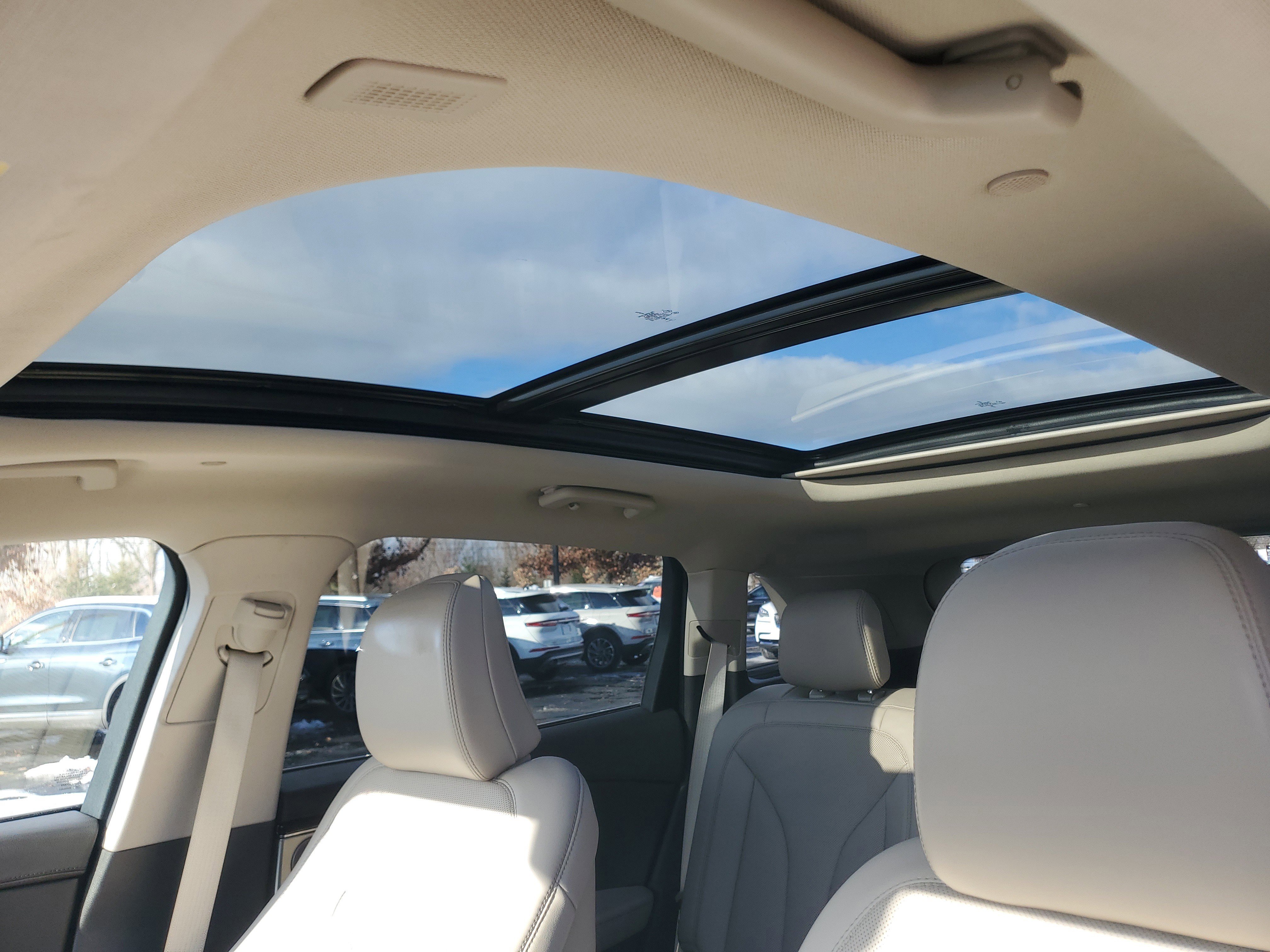 Certified 2023 Lincoln Nautilus Reserve w/ Equipment Group 202A image 11