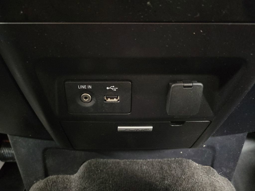 Used 2015 Ford F150 XL w/ Equipment Group 101A Mid image 17