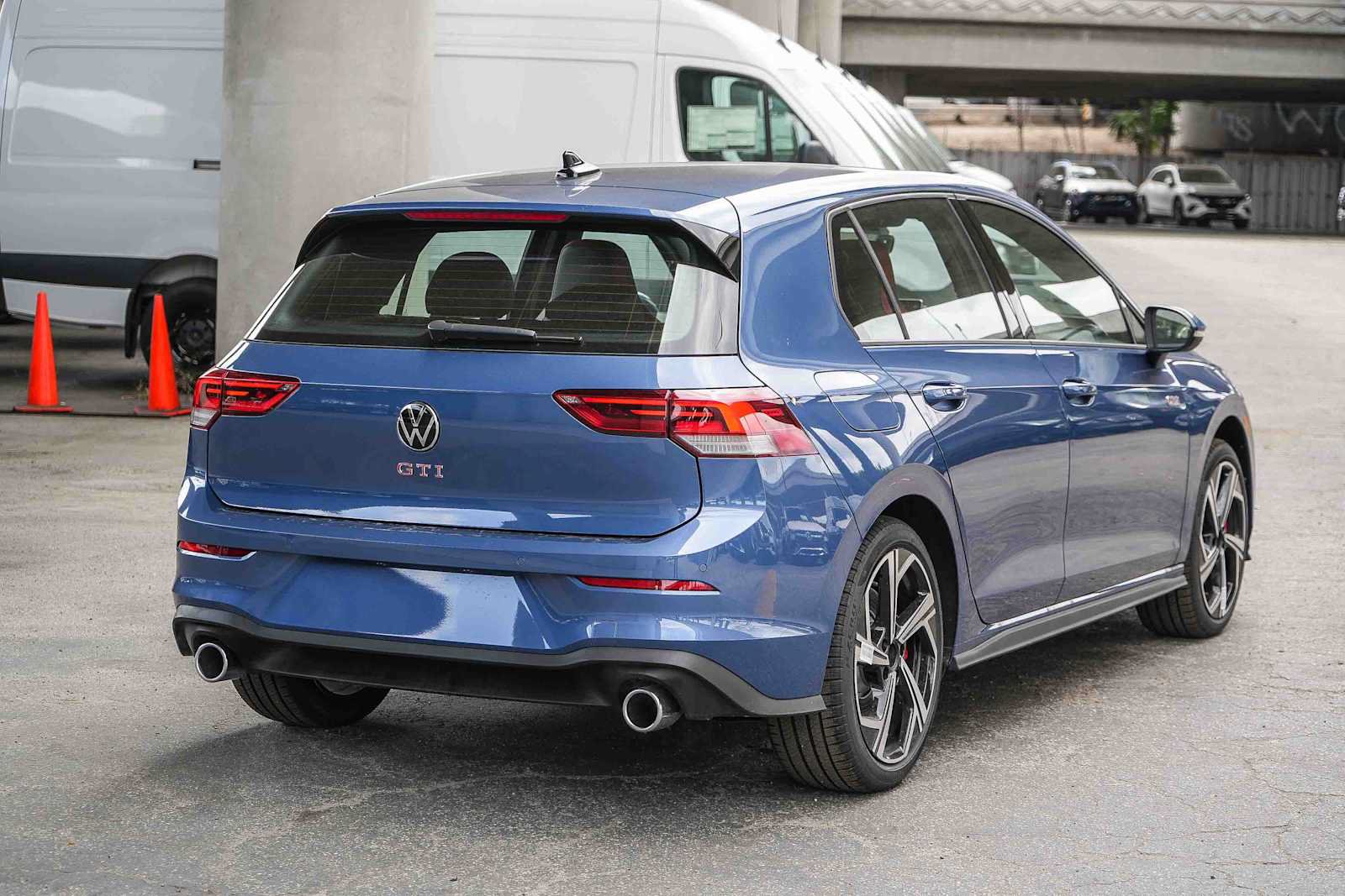 New 2026 Volkswagen GTI SE FWD image 6