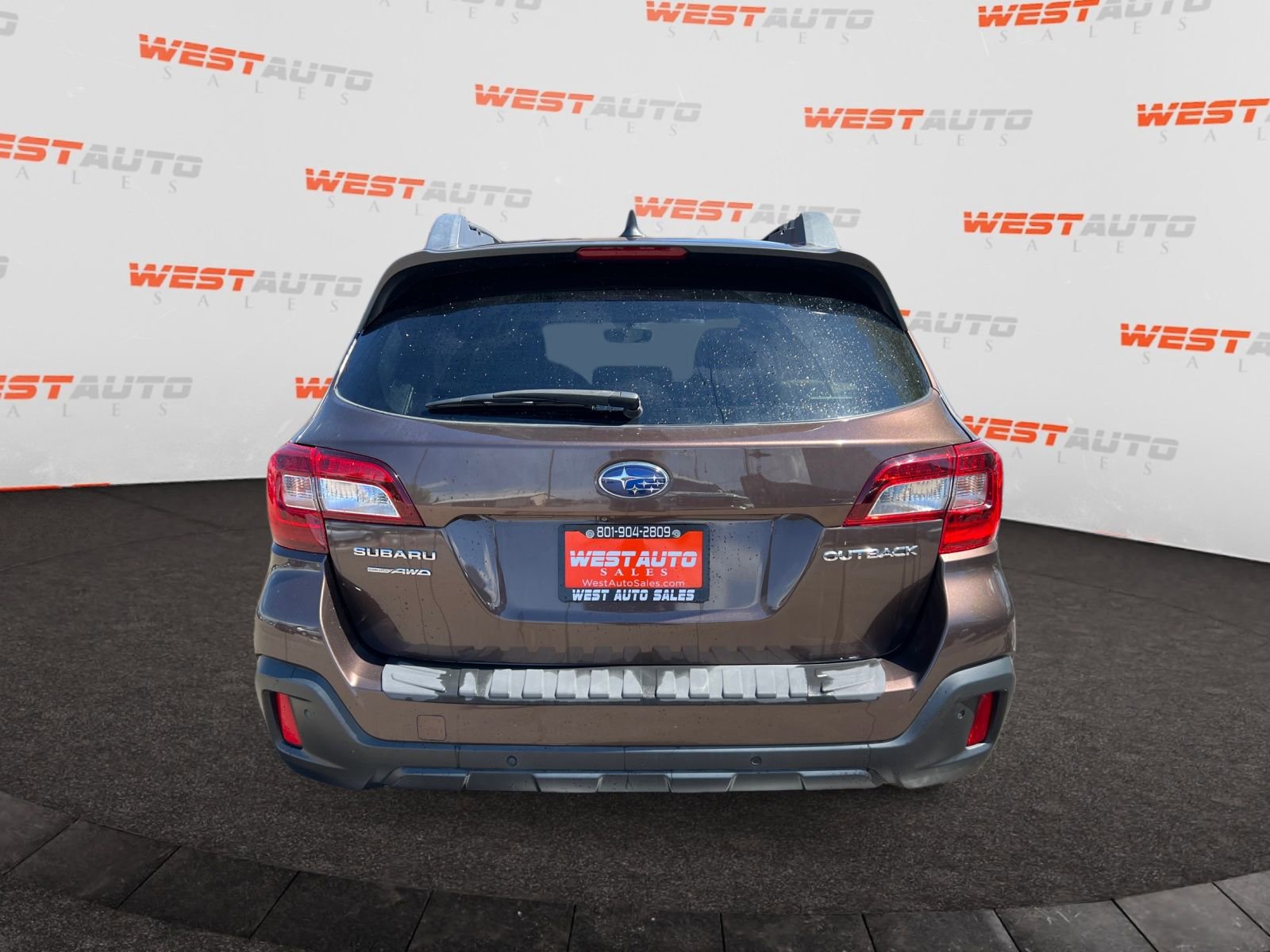 Used 2019 Subaru Outback 2.5i Limited w/ Popular Package #2 AWD/4WD image 4