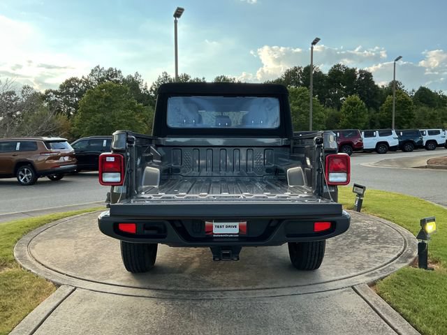 Used 2024 Jeep Gladiator Sport AWD/4WD image 28