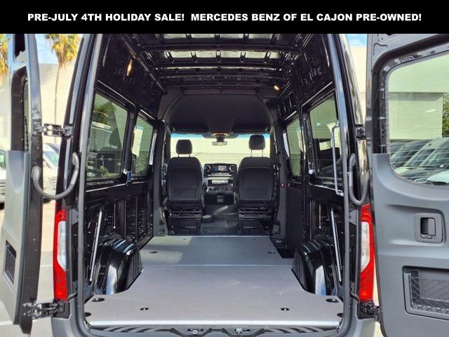 New 2025 Mercedes-Benz Sprinter 2500 image 25
