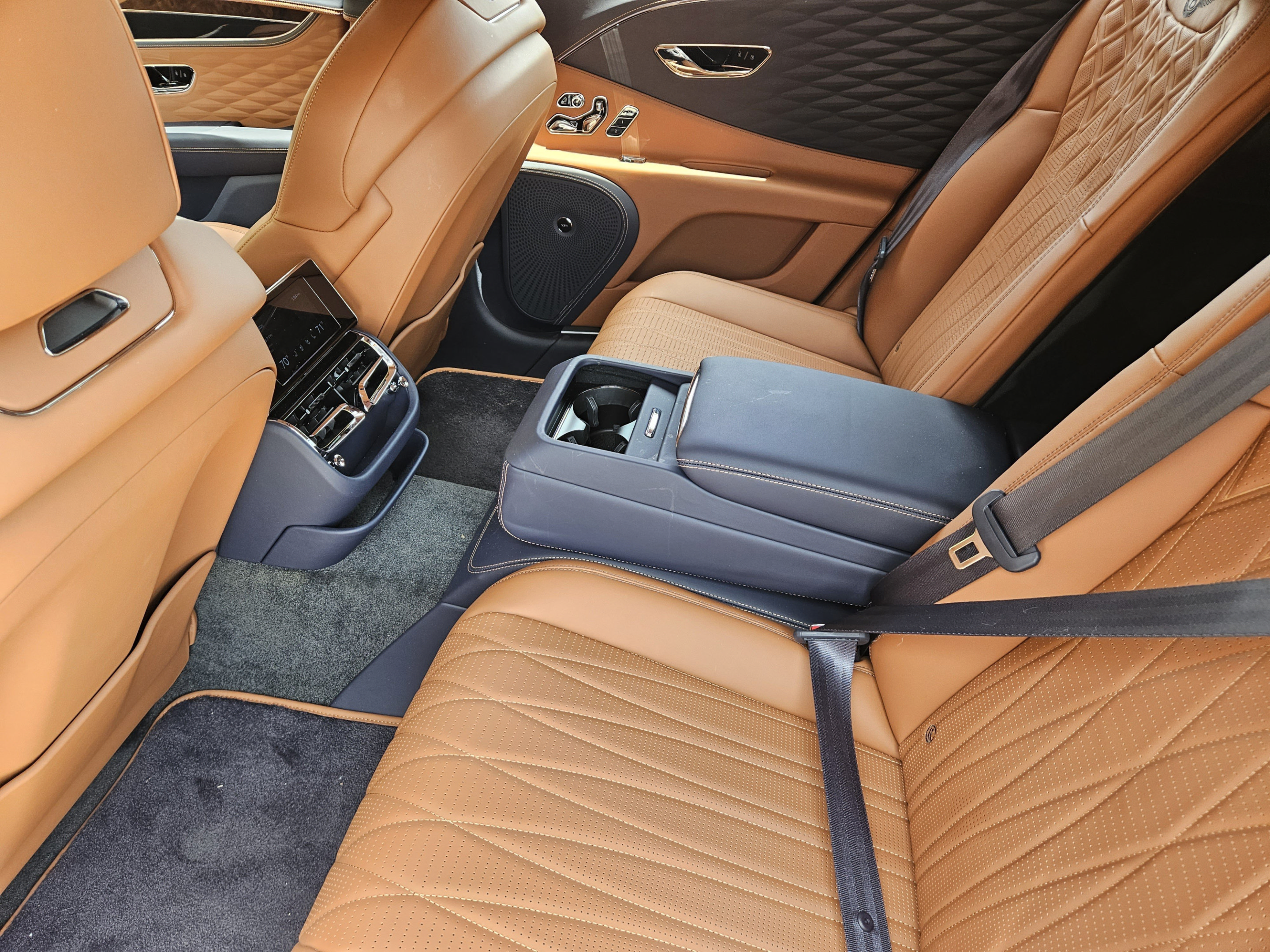 Used 2022 Bentley Flying Spur V8 AWD/4WD image 31