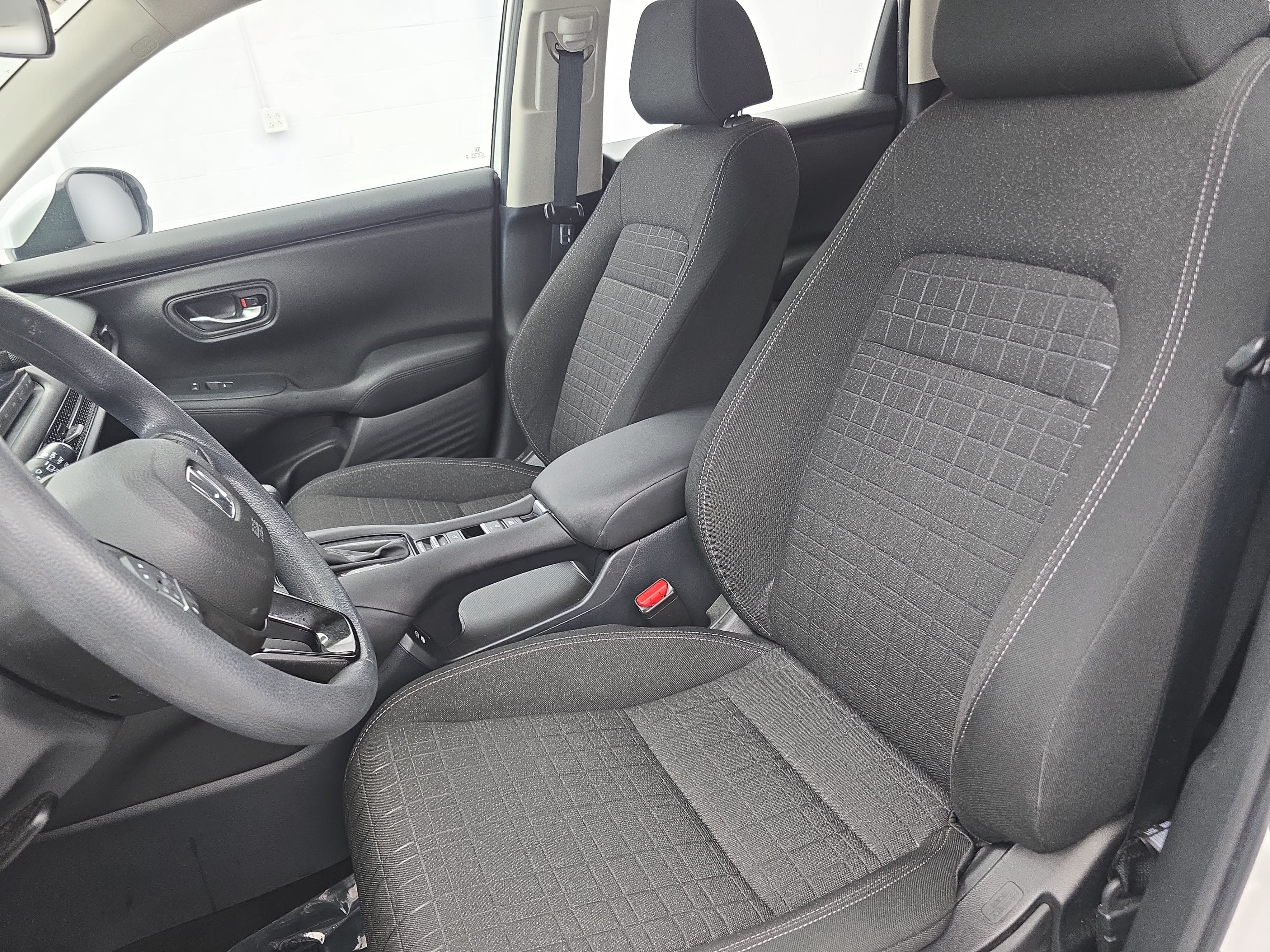 Used 2024 Honda HR-V LX image 14