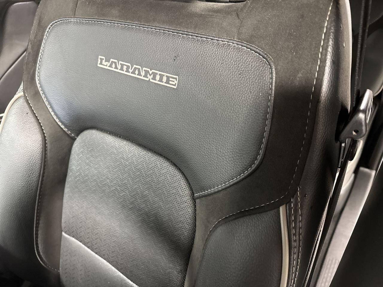 Used 2024 RAM 1500 Laramie image 20
