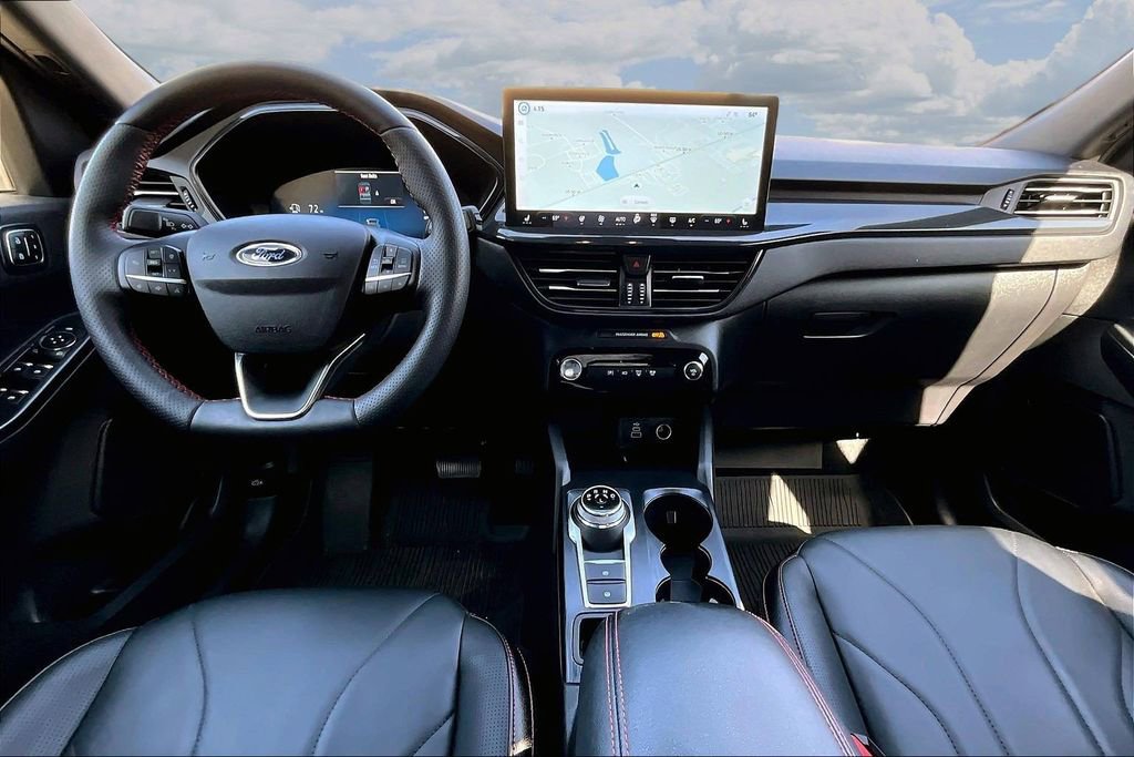 Used 2025 Ford Escape ST-Line Elite w/ Premium Technology Package image 9