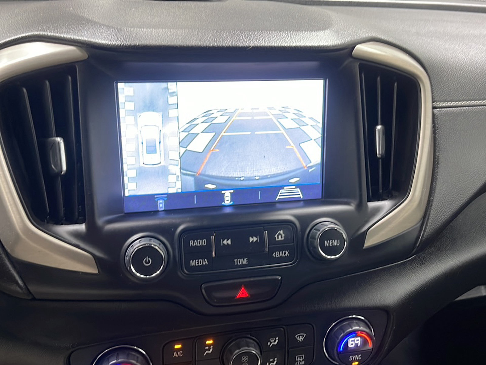 Used 2018 GMC Terrain Denali w/ LPO, 'HIT The Road' Package FWD image 9