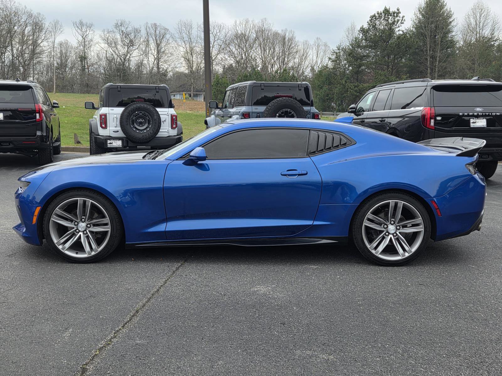 Used 2018 Chevrolet Camaro LT w/ RS Package RWD image 4