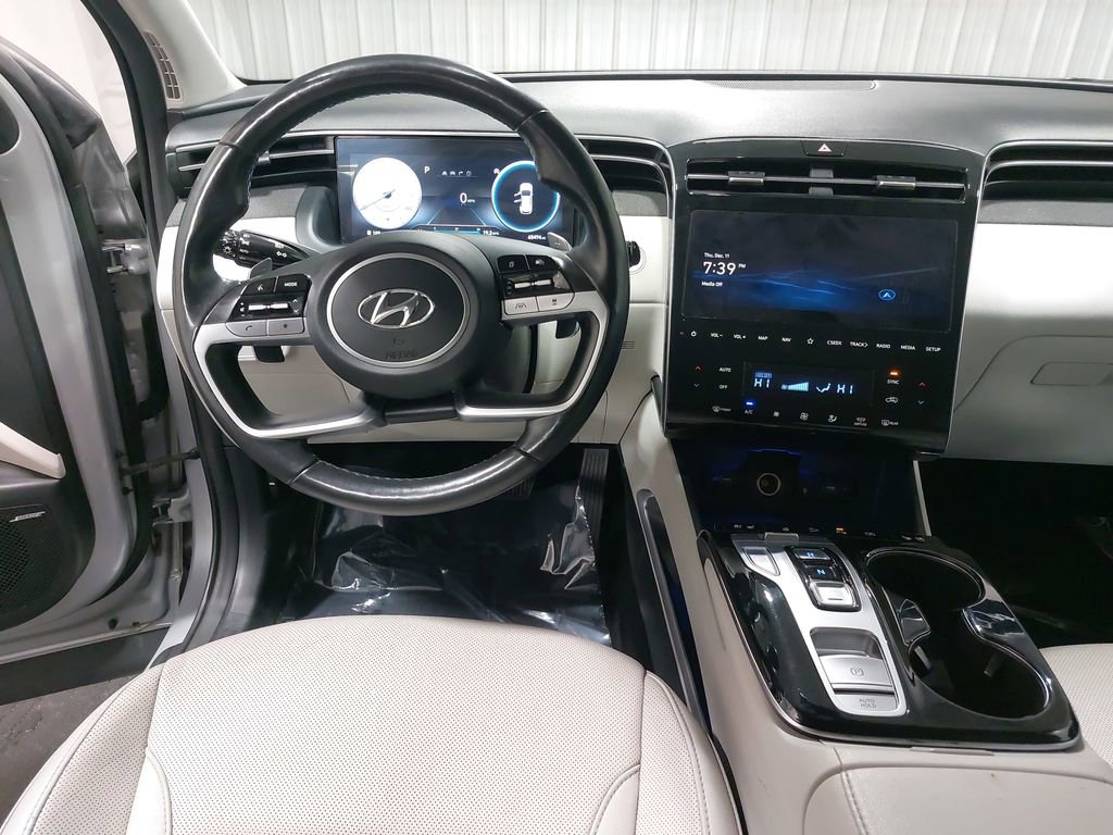 Used 2024 Hyundai Tucson Limited image 16