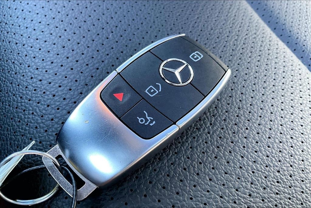 Used 2025 Mercedes-Benz GLE 350 4MATIC image 13