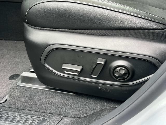 New 2025 Jeep Grand Cherokee Altitude AWD/4WD image 23