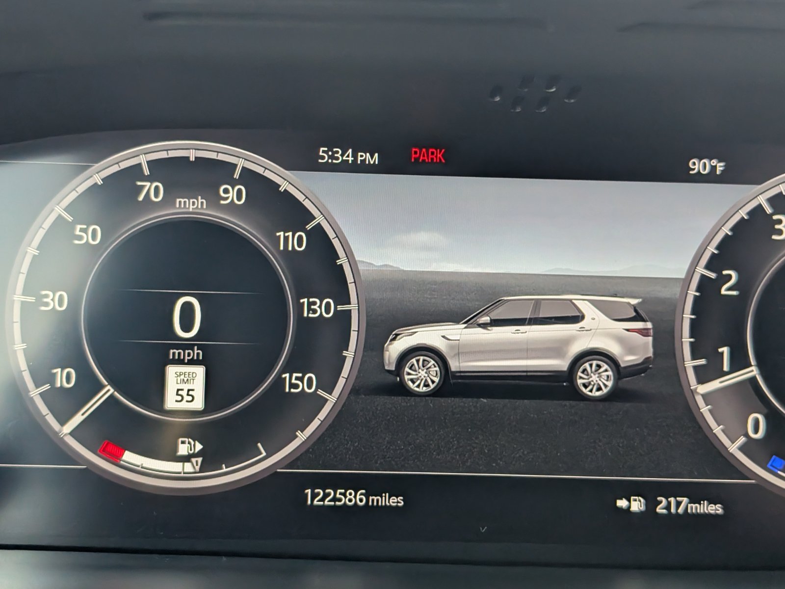 Used 2018 Land Rover Discovery SE AWD/4WD image 9