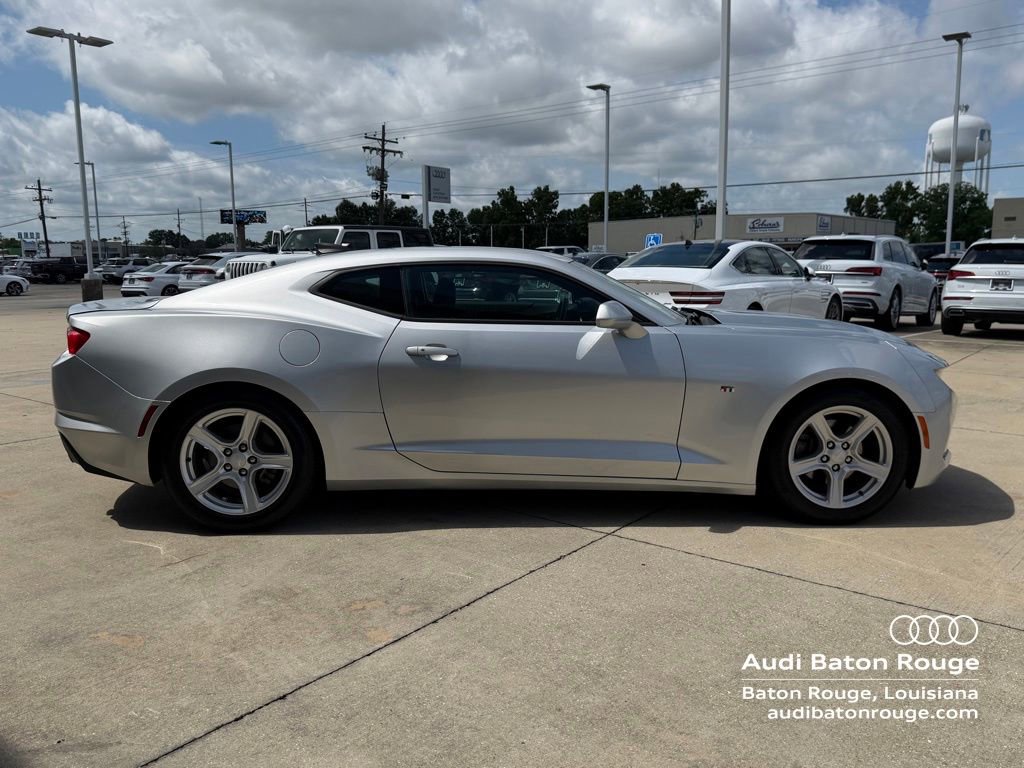 Used 2019 Chevrolet Camaro LT RWD image 4