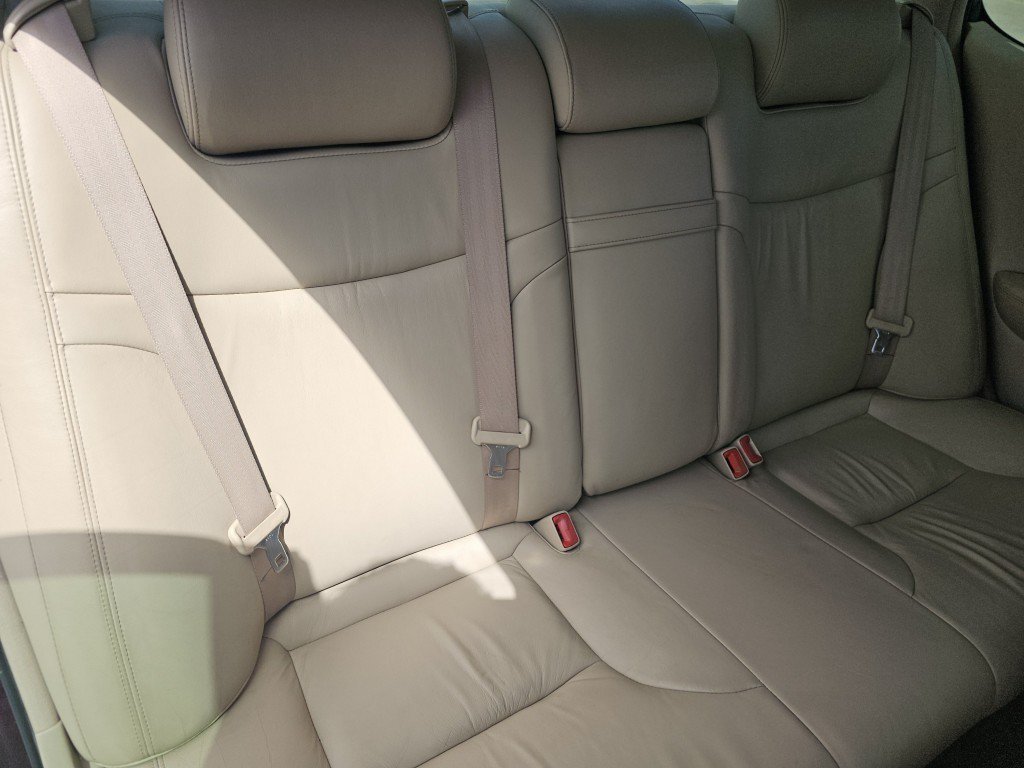 Used 2002 Lexus ES 330 w/ Premium Pkg FWD image 25