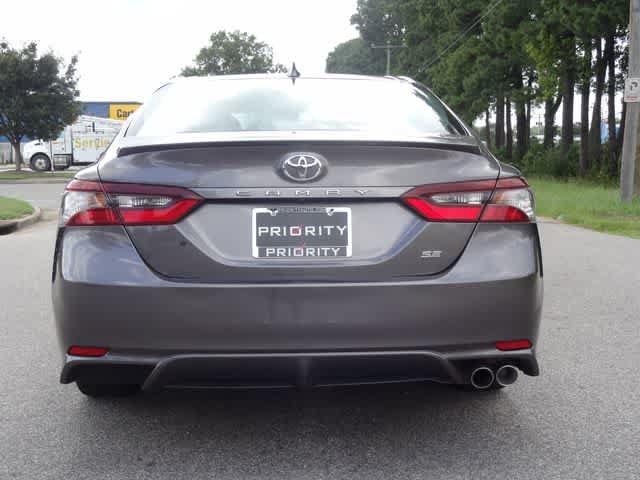 Used 2023 Toyota Camry SE w/ Cold Weather Package FWD image 3