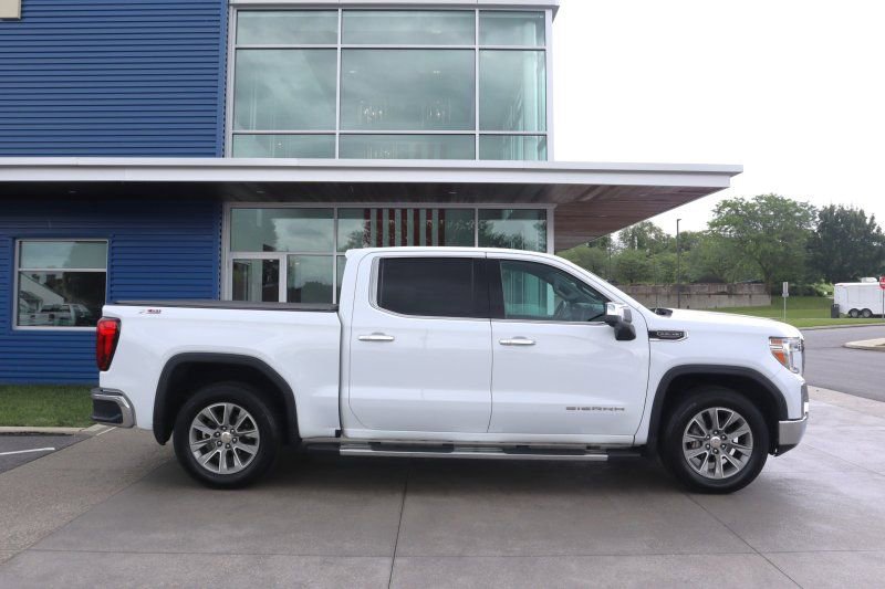 Used 2021 GMC Sierra 1500 SLT w/ SLT Premium Package image 2