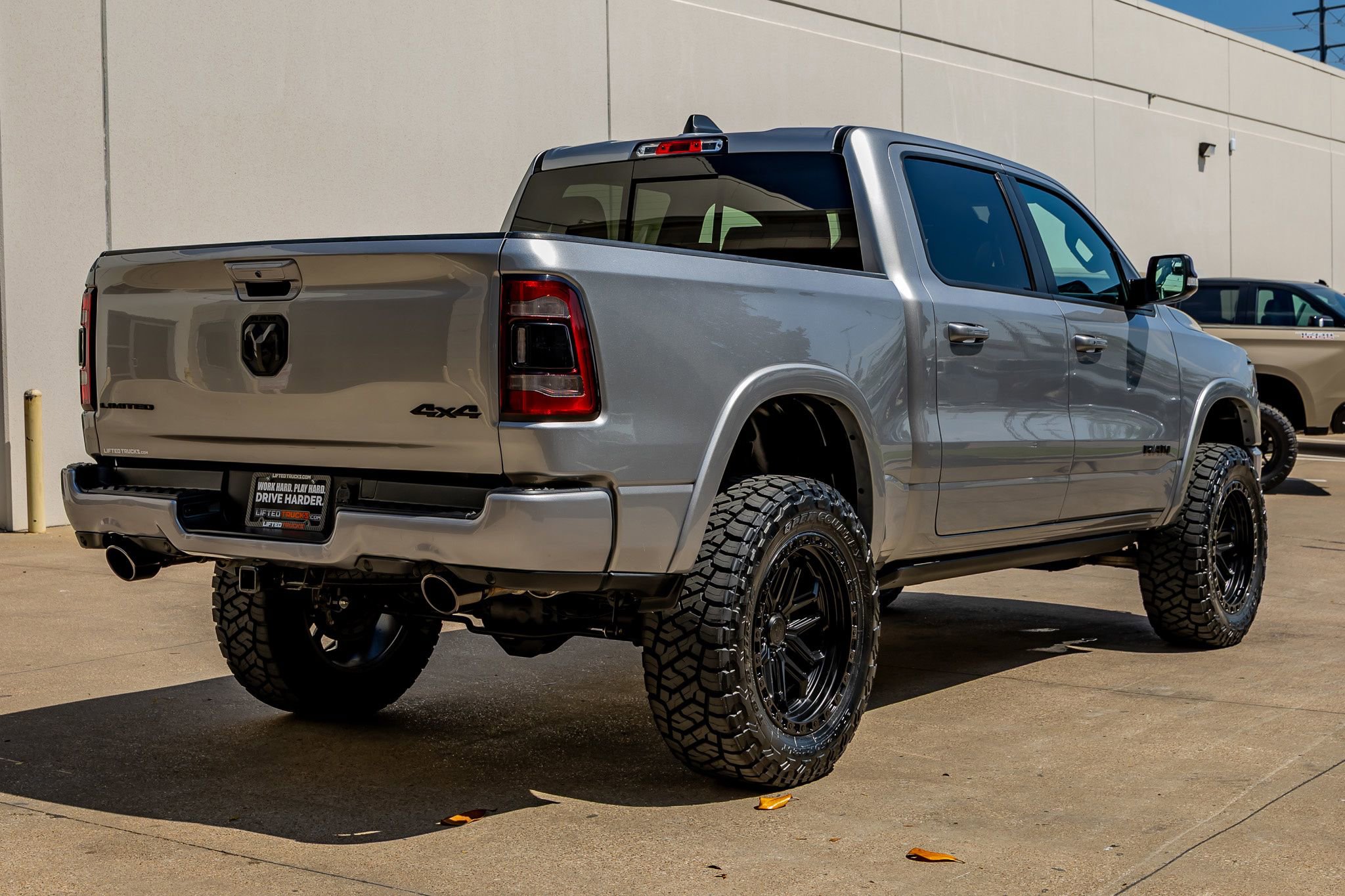 Used 2022 RAM 1500 Limited w/ Night Edition AWD/4WD image 10