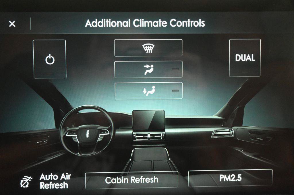 Used 2021 Lincoln Aviator Black Label w/ Dynamic Handling Package AWD/4WD image 28