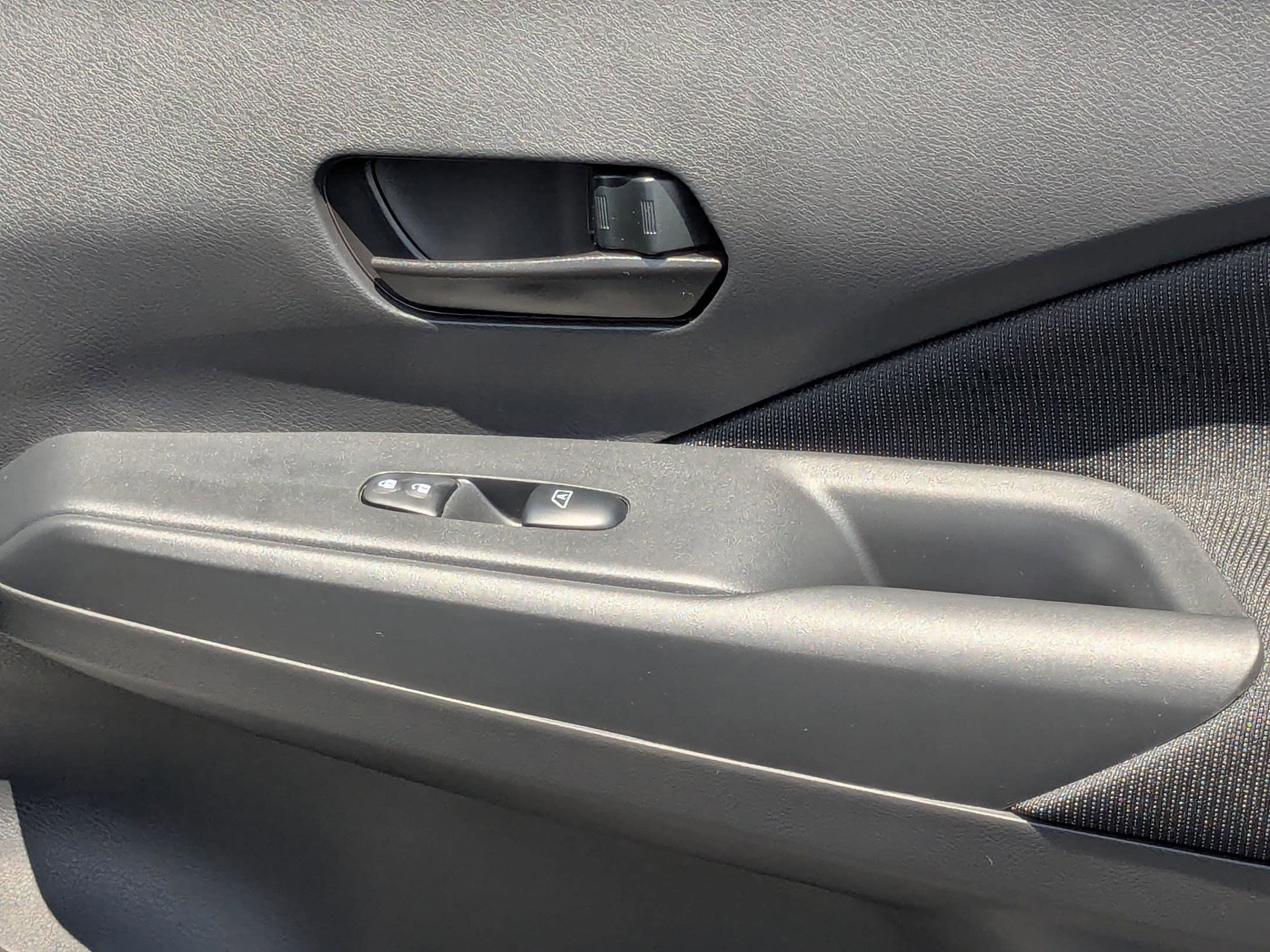 New 2025 Nissan Kicks Play S FWD image 31