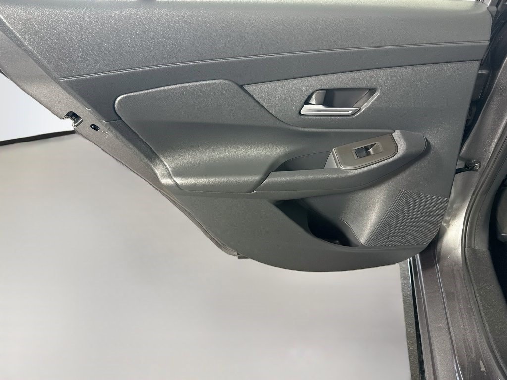 Used 2026 Nissan Sentra SR w/ Floor Mat Package FWD image 25
