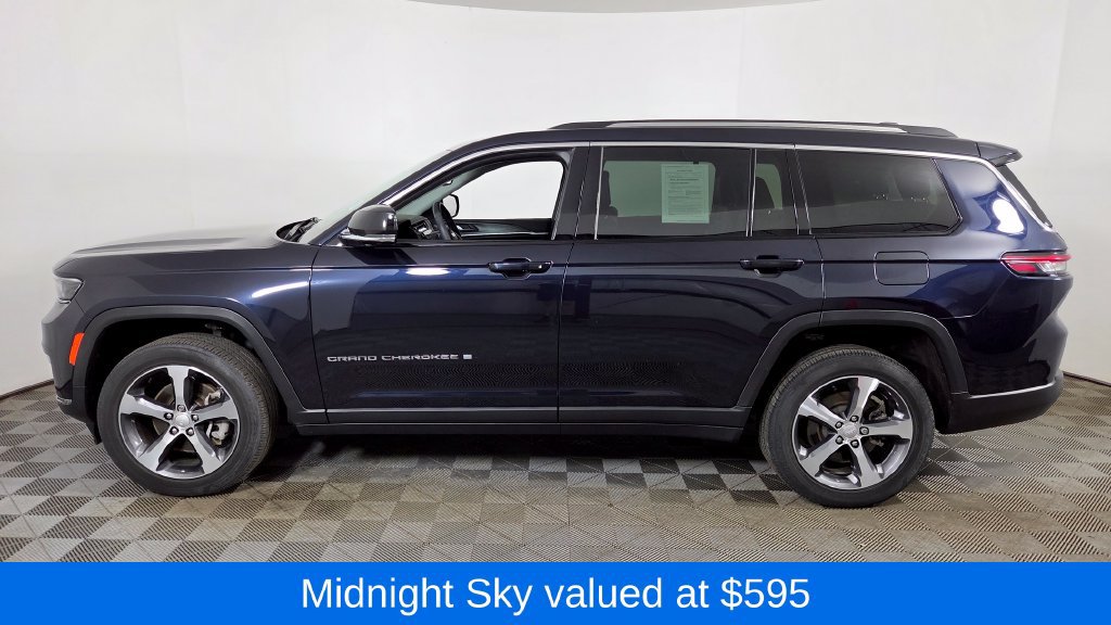 Used 2023 Jeep Grand Cherokee L Limited AWD/4WD image 5