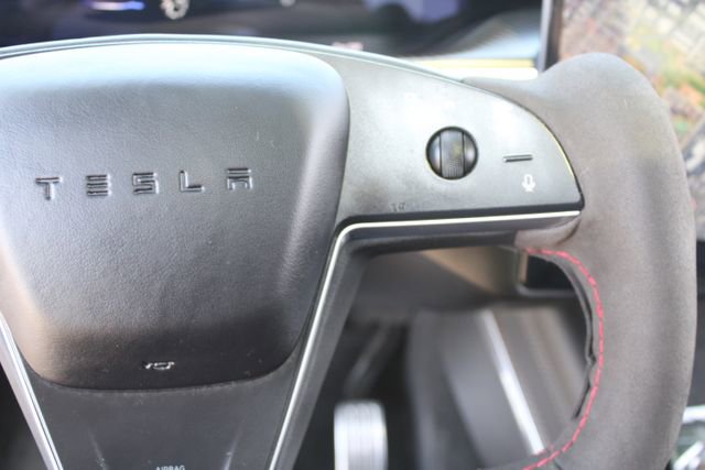 Used 2022 Tesla Model X Plaid image 32